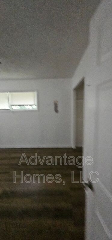 Building Photo - 11221 Palmer Ave