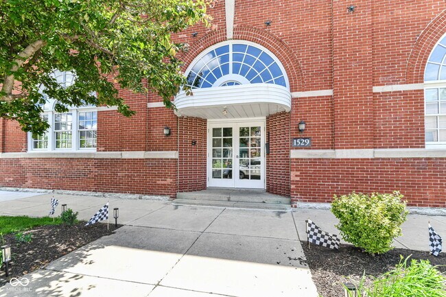 Building Photo - 1529 Alabama St