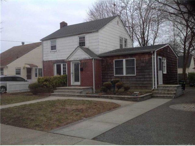 Primary Photo - 170 Dikeman St