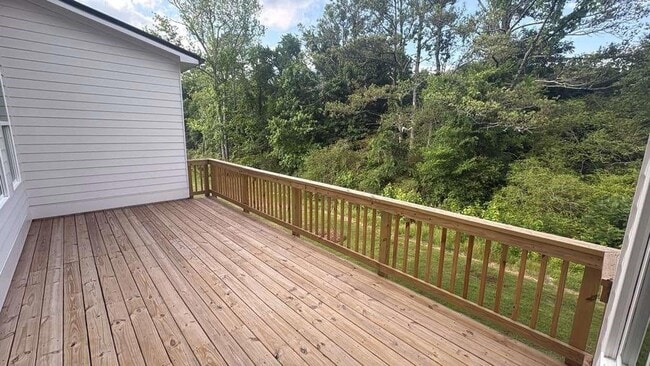 Building Photo - 5365 Travers Ln