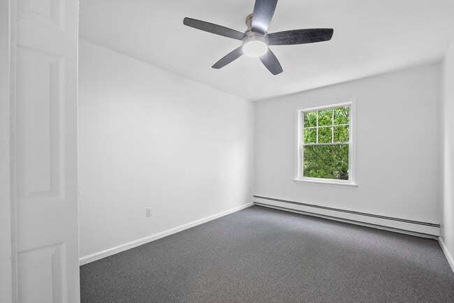 Building Photo - 282 St Pauls Ave