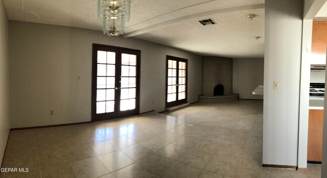 Building Photo - 3424 Running Deer Dr