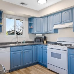 Building Photo - 204 Washington Park Blvd