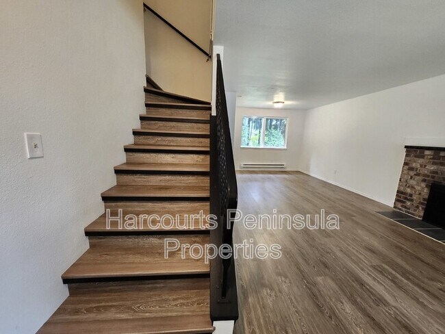 Building Photo - 3234 SE Goldmaur Ct