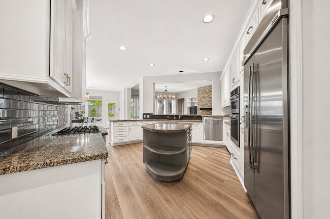 Building Photo - 3510 Artesian Springs Ln