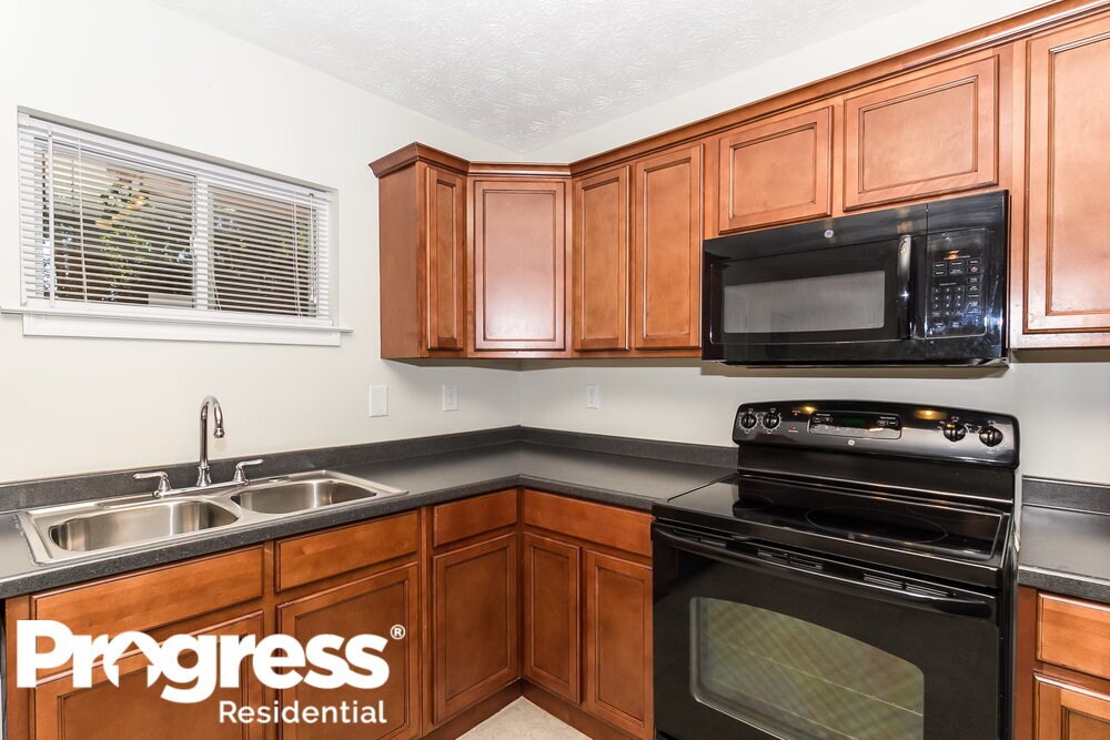 Building Photo - 3671 Larkspur Terrace