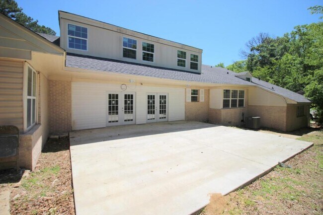 Building Photo - 174 Arlington Road