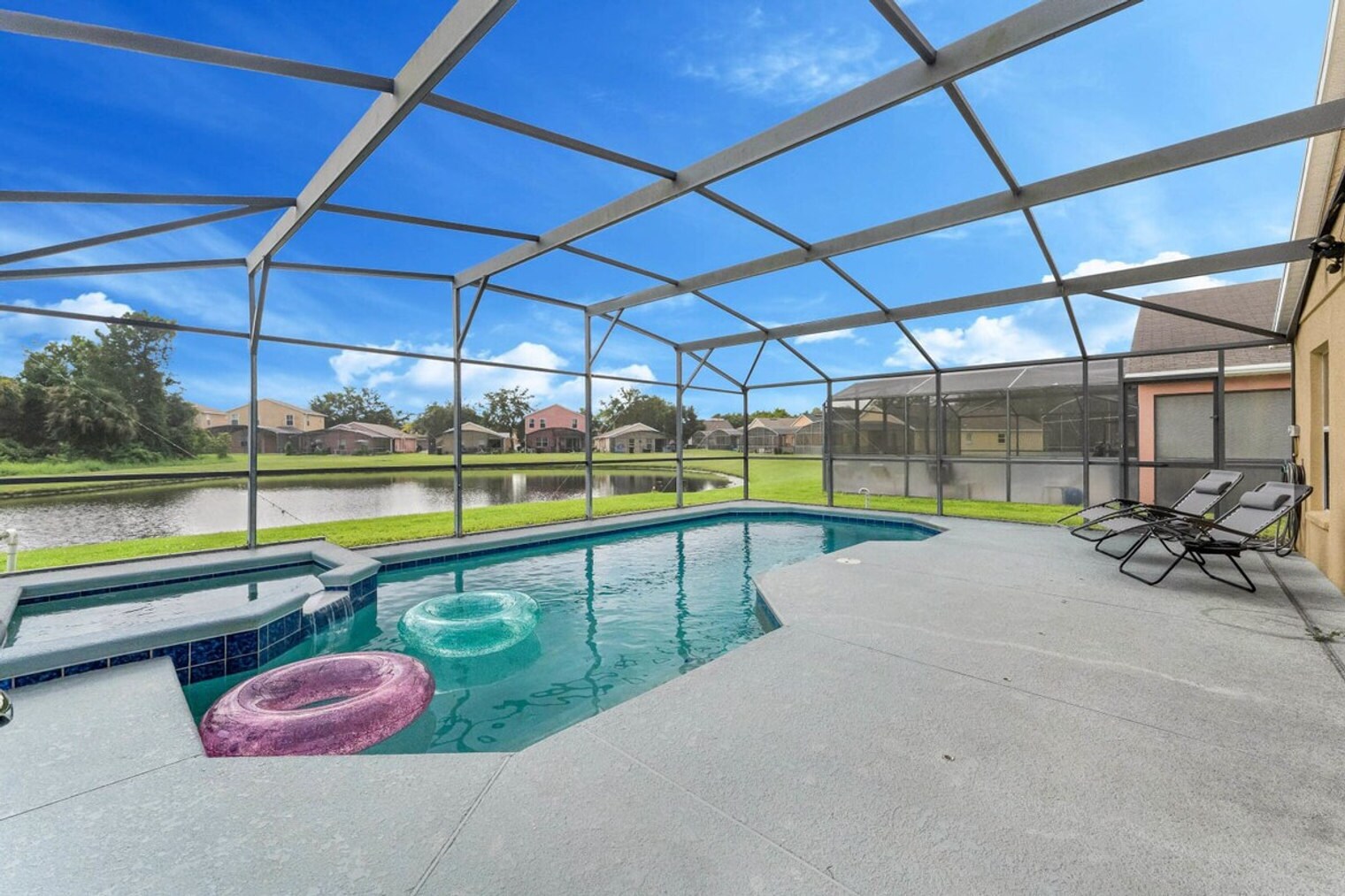Building Photo - 958 Sandy Ridge Dr