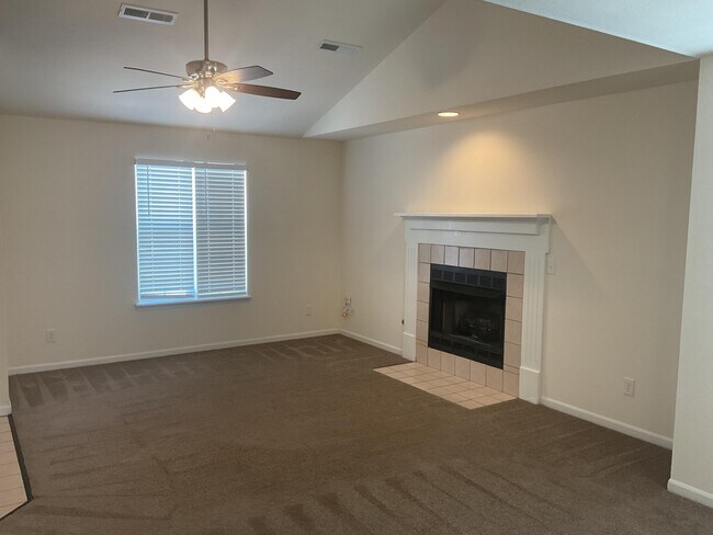 Building Photo - 4304 W Caleb Ct