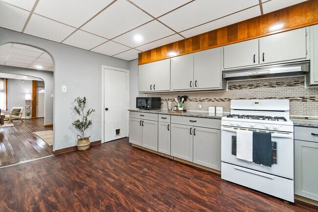 Building Photo - 3Bed/1Bath Home in Freemansburg