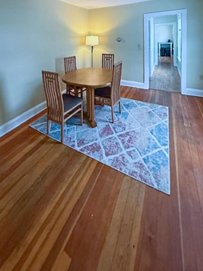 Building Photo - 30-32 Sherman St - Lakefront Living, Right in the Heart of Burlington