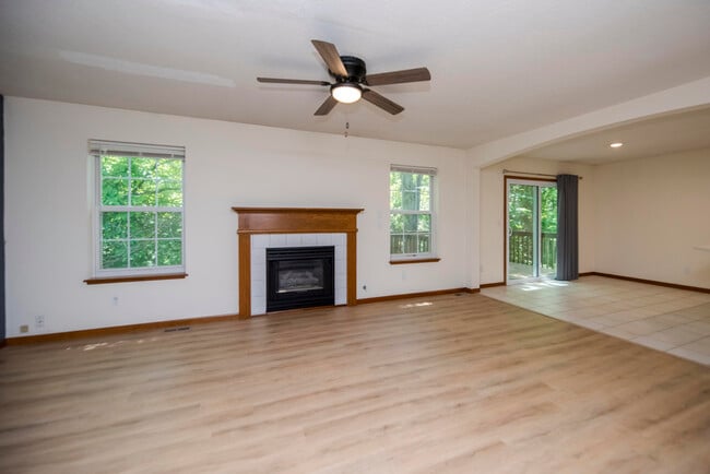 Building Photo - 3508 Berkshire