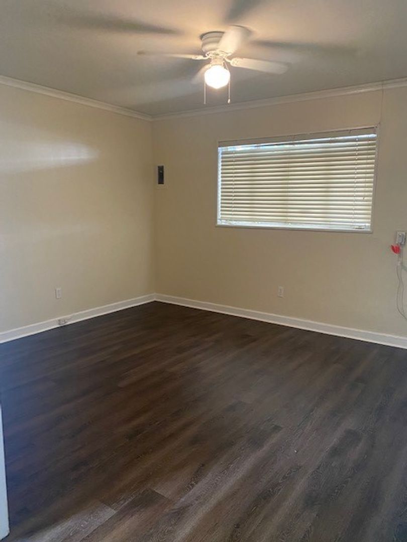 Building Photo - 3002-3008 North West Street