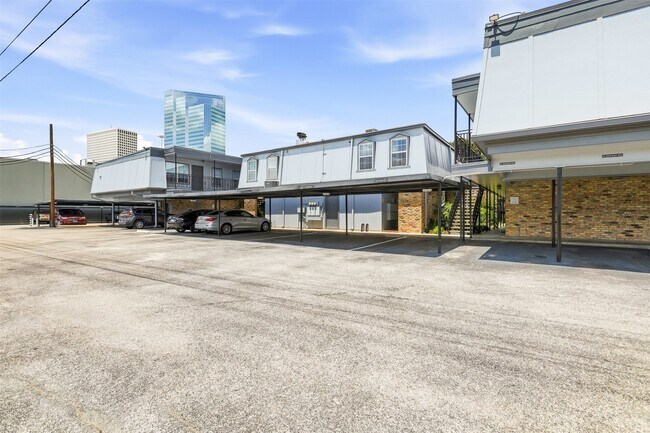 Building Photo - 3131 Southwest Fwy