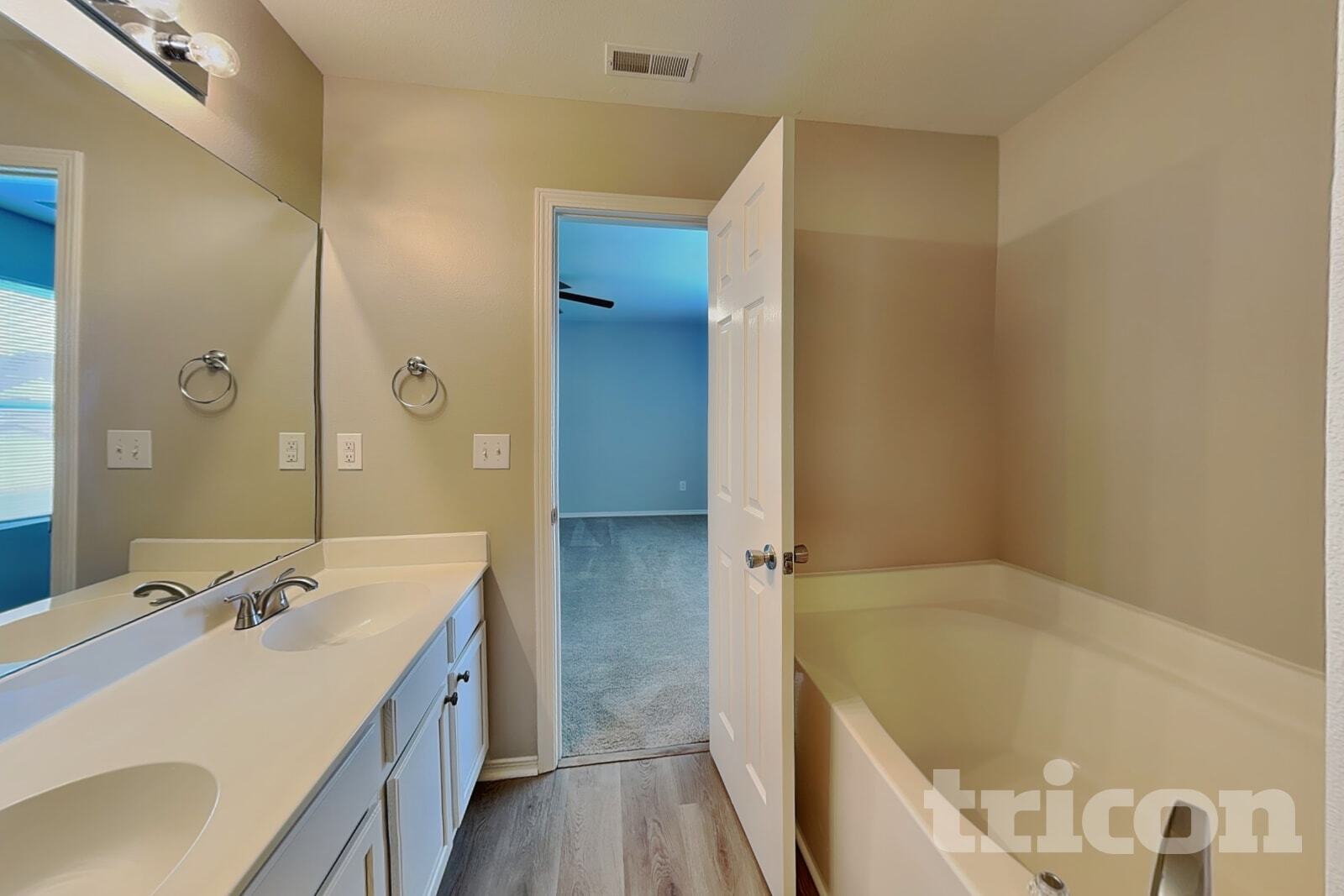 Building Photo - 6304 Ziegler Ln