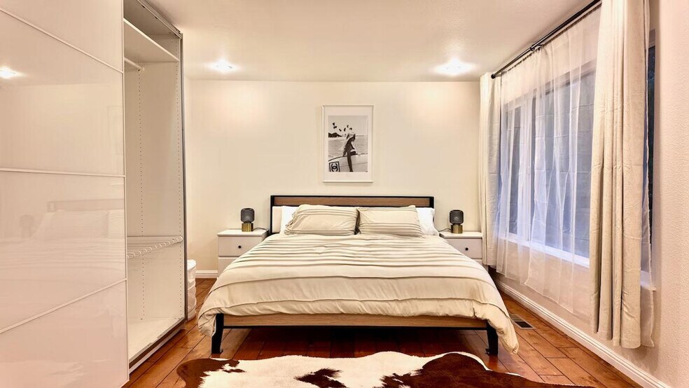 Building Photo - 6505 Skyfarm Dr