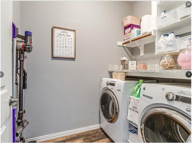 Building Photo - 5825 Valley Haven Way