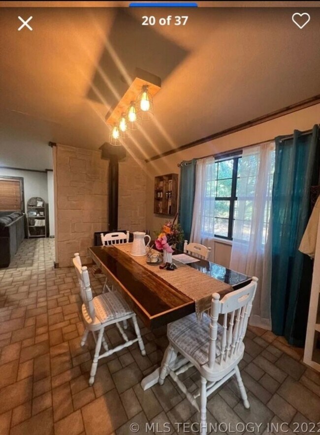 Building Photo - Charming 2BR House in Hartshorne