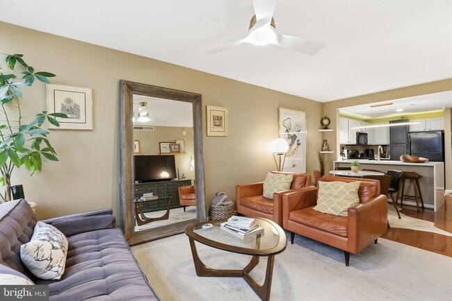 Building Photo - 350 G St SW