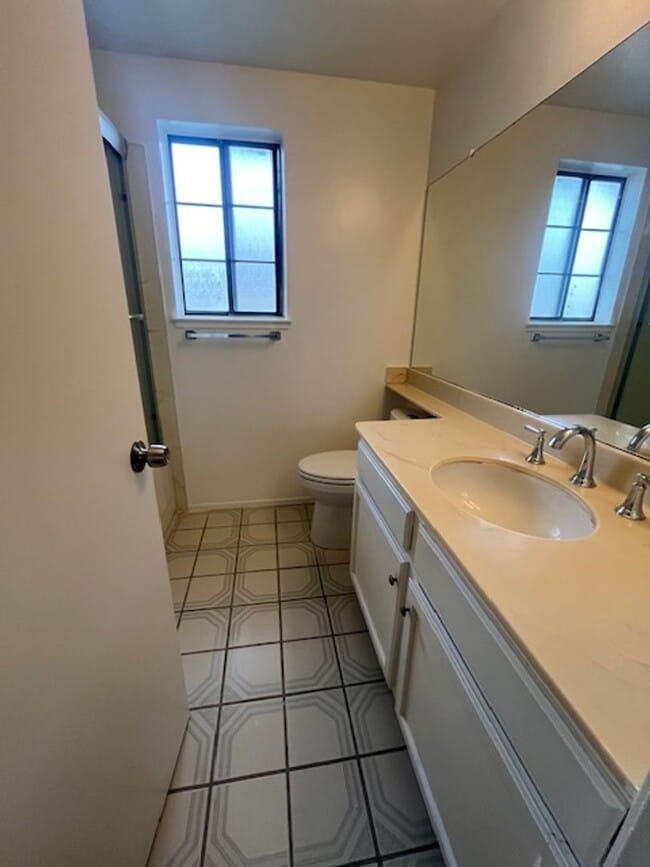 Building Photo - 14419 Outrigger Dr