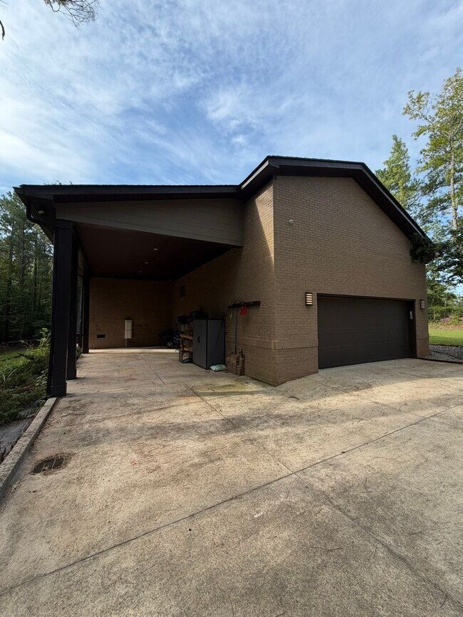Building Photo - 110 Sterling Point Rd