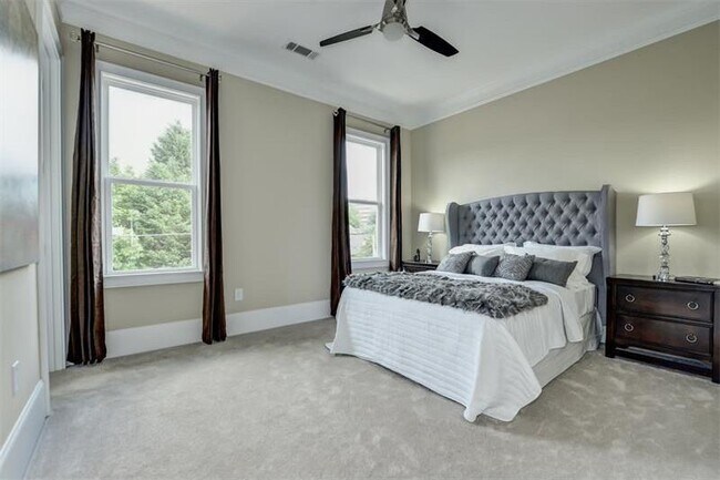 Building Photo - 342 Brownstones Cir NE