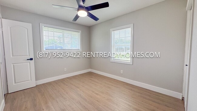 Building Photo - 2613 Fairbrook St