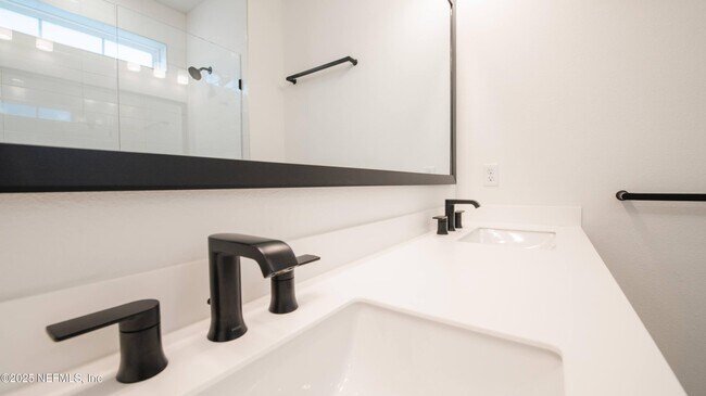 Building Photo - 7436 Calusa Ct