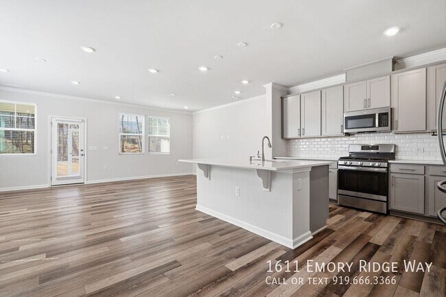 Building Photo - 1611 Emory Ridge Way