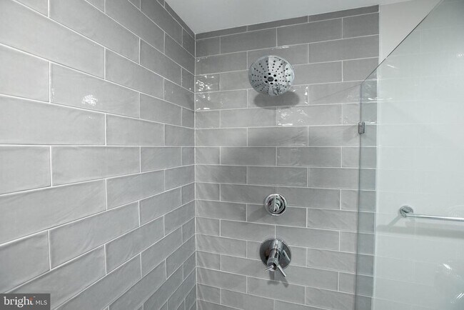 Building Photo - 817 N 20th St