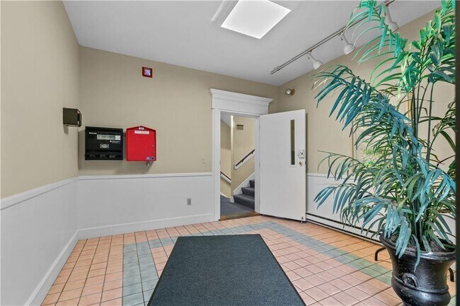 Building Photo - 66 Girard Ave