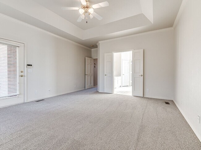 Building Photo - Updated home in Cobblestone Park- Deer Creek Schools + 4 bedrooms + 3.5 bathrooms