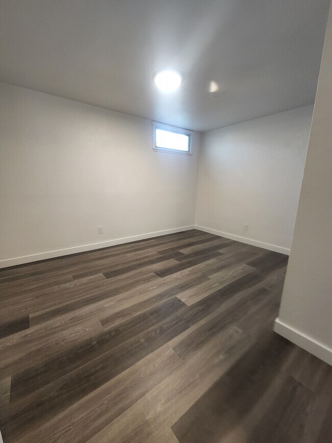 Building Photo - B-Cozy Villa Apartments