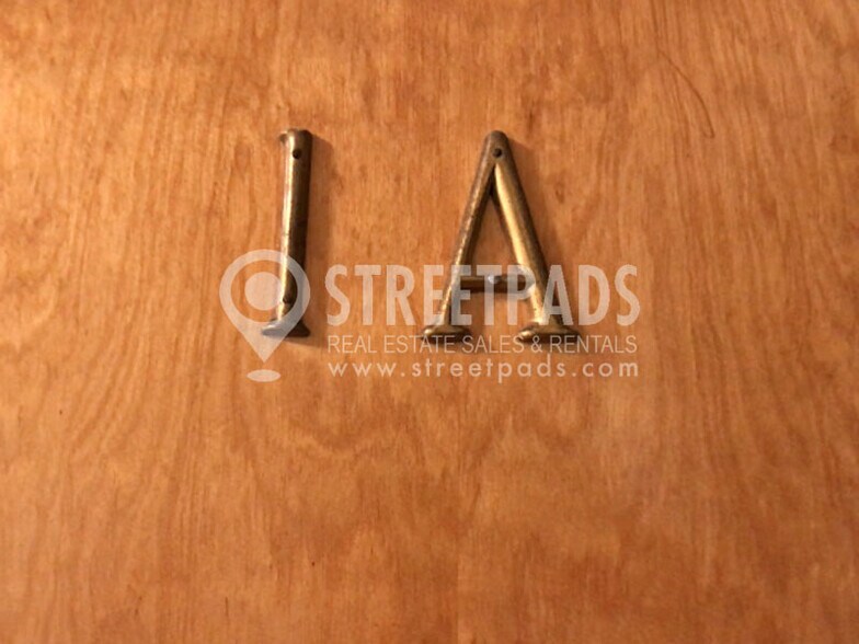 Building Photo - 160 N Beacon St