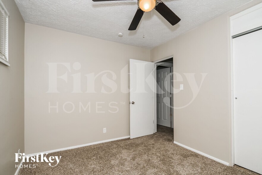 Building Photo - 4742 Normal Ave