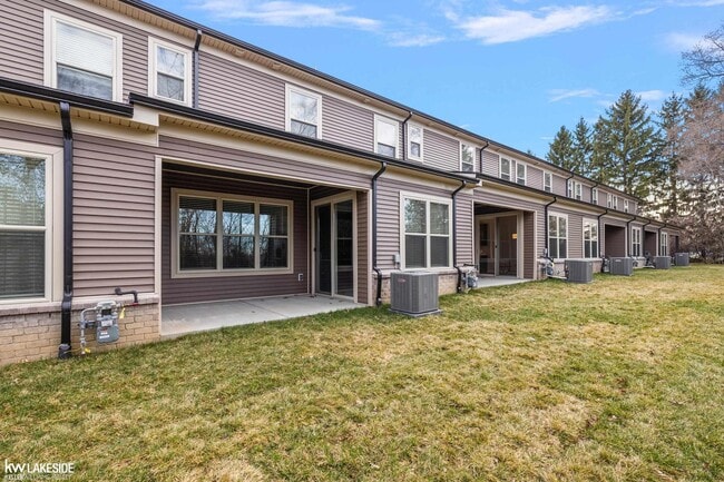 Building Photo - 11390 LANGFELD Spur