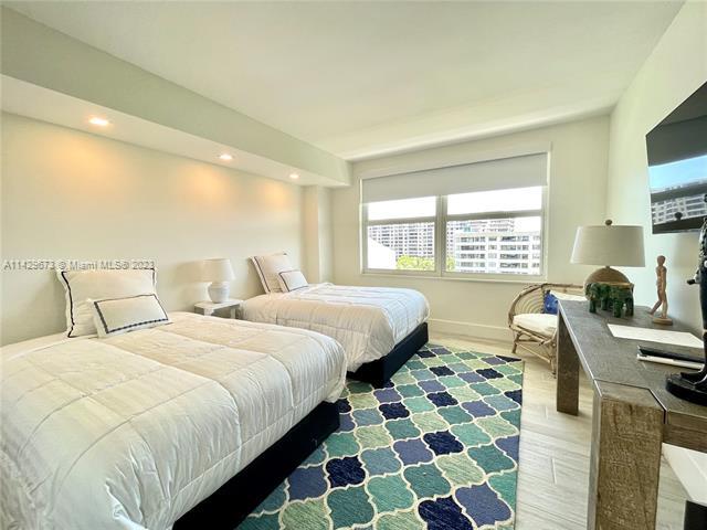 Building Photo - 155 Ocean Lane Dr