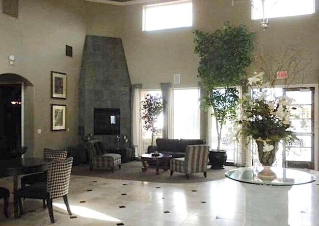 Building Photo - NW Reno Luxury Condo - Fitness Center, Poo...