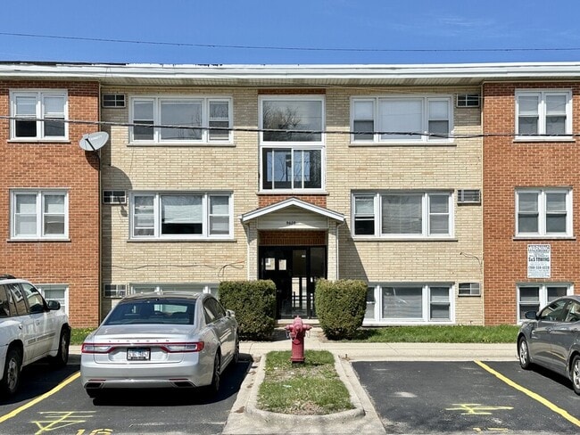 Building Photo - 9620 Ivanhoe Ave