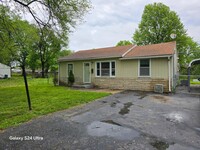 Building Photo - Nice 3BD/1BA
