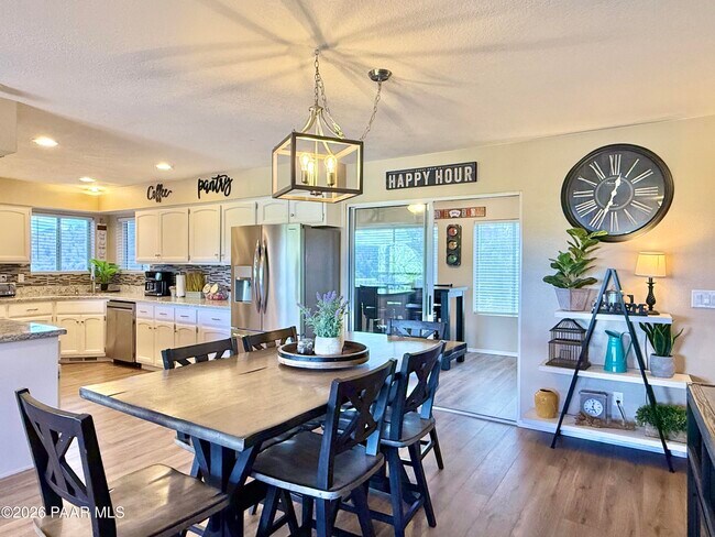 Building Photo - 4871 Butterfly Dr