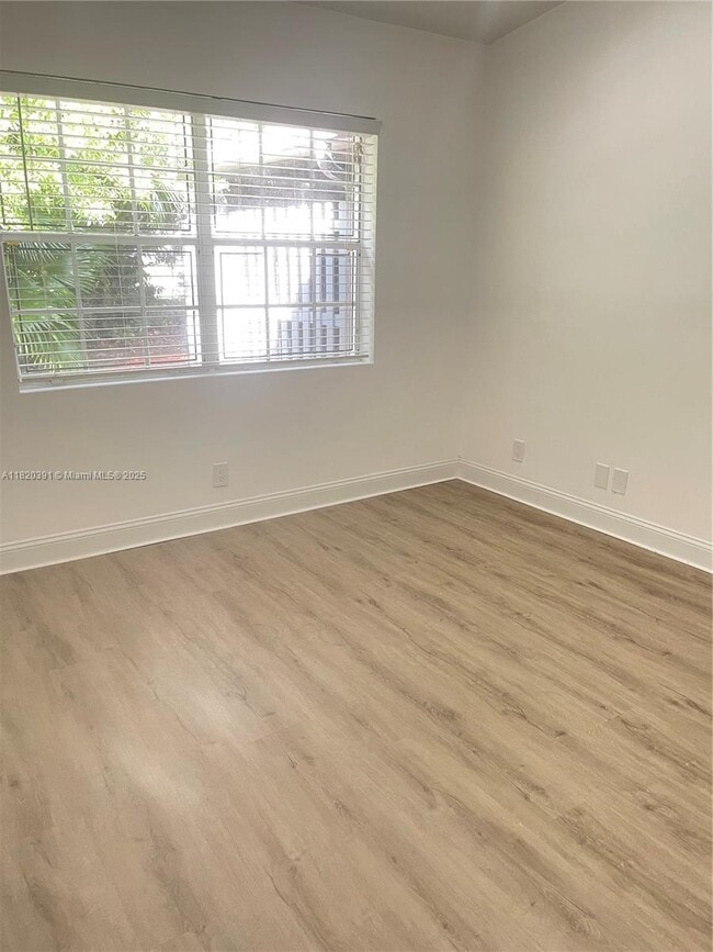 Building Photo - 1599 Springside Dr