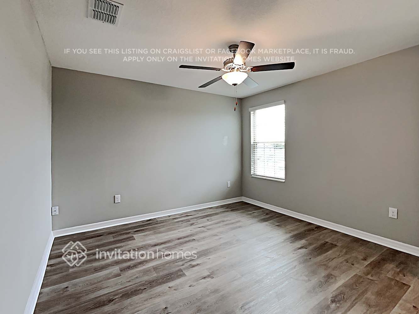 Building Photo - 11908 Miracle Mile Dr