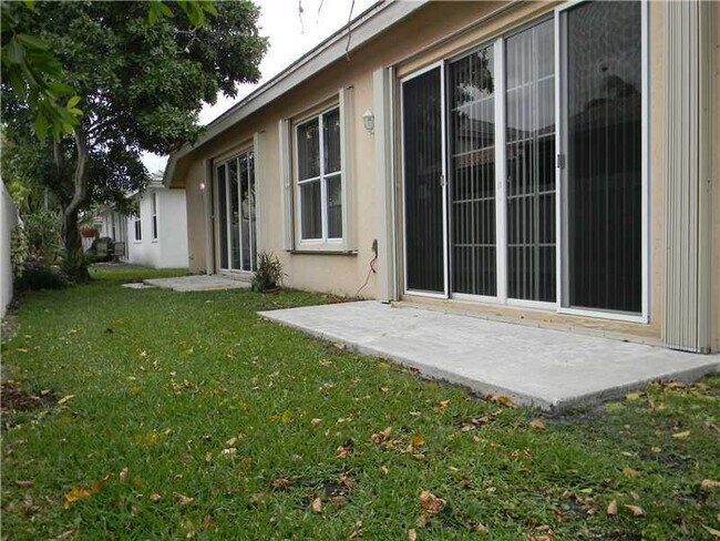 Building Photo - 3529 Dunes Vista Dr