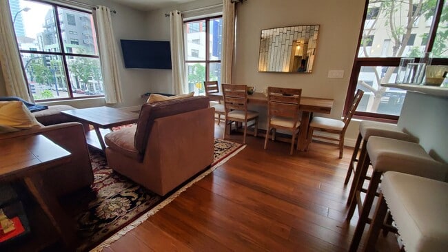 Building Photo - 1150 J St