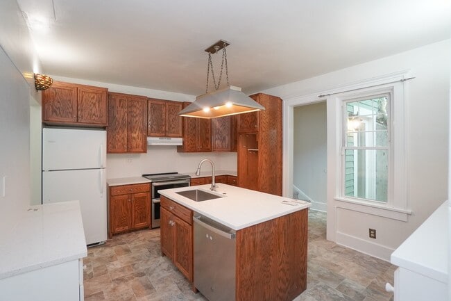 Building Photo - 2389 W Boise Ave