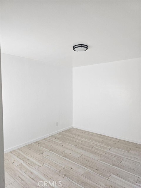 Building Photo - 1310 W 89th St