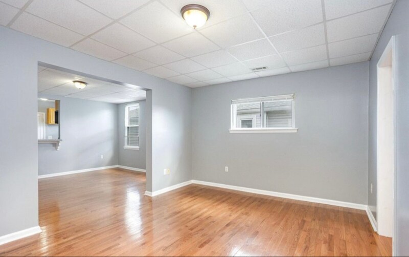 Building Photo - 4002 Oakford Ave