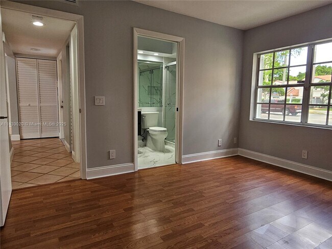 Building Photo - 1359 Springside Dr
