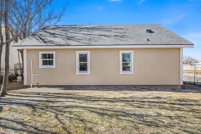 Building Photo - 4/2 Home for Lease